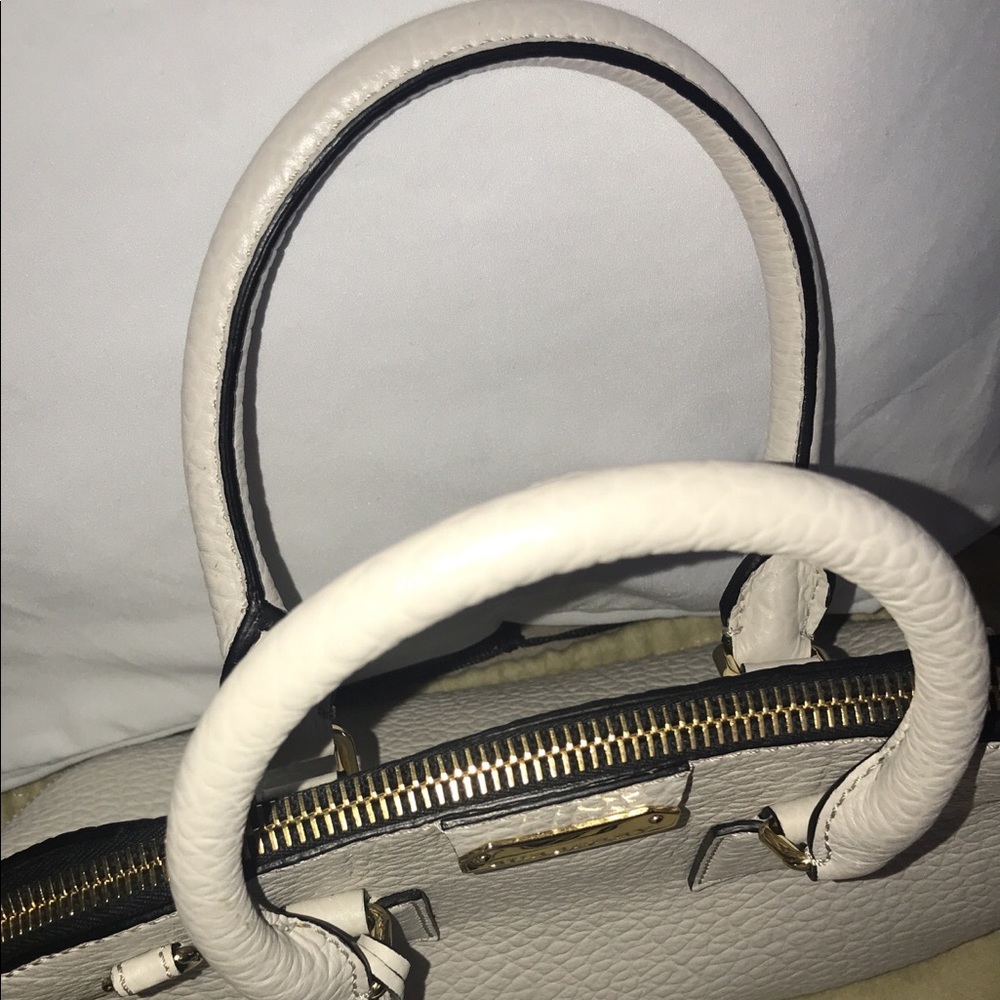 New Burberry purse/satchel - Picture 2 of 8